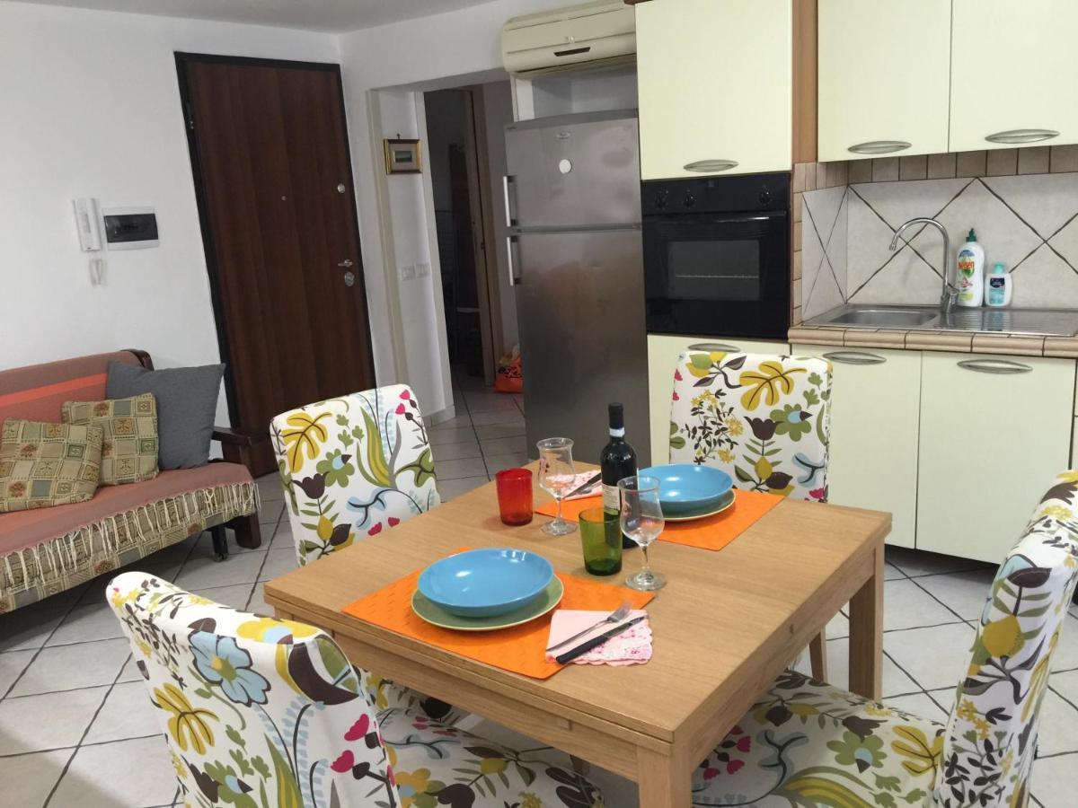 פיומבינו Viola Apartment מראה חיצוני תמונה