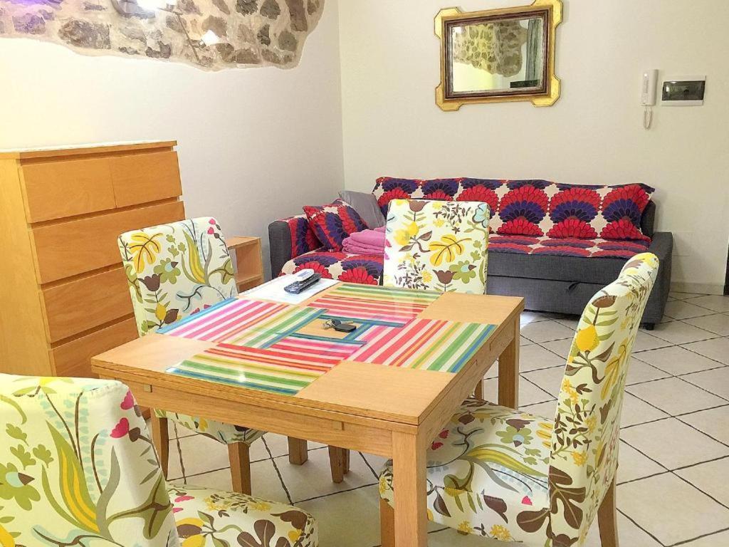 פיומבינו Viola Apartment מראה חיצוני תמונה