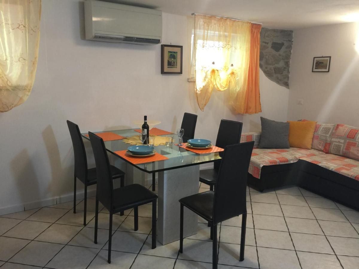 פיומבינו Viola Apartment מראה חיצוני תמונה